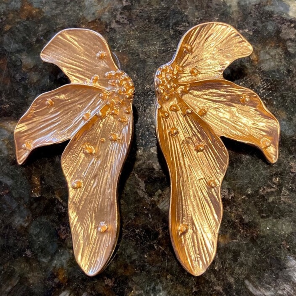 ✨3for$38  New Anthro Lotus Flower Drop Earring - Picture 11 of 14